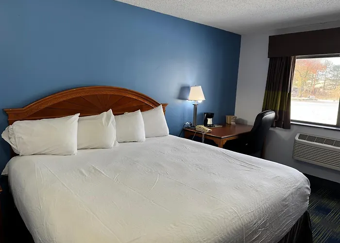 South Ridge Inn